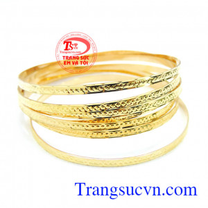 Vòng tuần nữ vàng