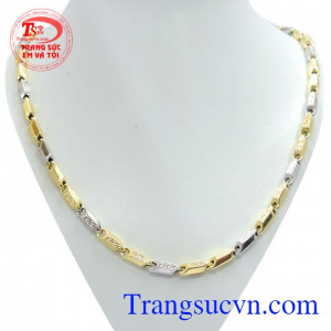 Dây chuyền nhập khẩu đẹp chế tác tốt, kiểu dáng thời trang, mang đến vẻ đẹp tinh tế và may mắn cho người đeo