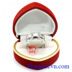 Nhẫn nam Đeo hợp thời trang, chất lượng vàng đảm đeo bền đẹp sáng bóng, tinh tế và sang trọng dành cho phái mạnh