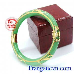 Vòng tay vàng chất lượng đảm bảo. Vòng ngọc xanh bọc vàng 10k hoa văn