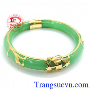 Vòng tay đảm bảo chất lượng. Vòng ngọc xanh bọc vàng 10k hoa văn
