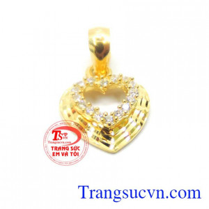 Mặt dây trái tim đẹp yêu thương.