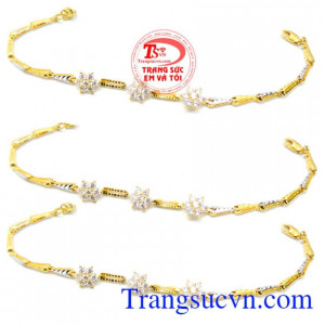 Trang sức vòng tay, lắc tay đá quý đẹp, sang trọng. Lắc tay vàng nữ 10k hình sao
