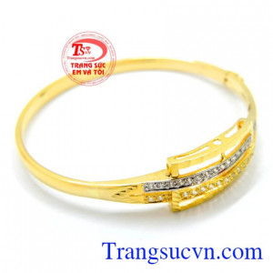 Thiết kế kiểu dáng sang trọng, vòng vàng theo yêu cầu. Vòng tay nữ đính đá quý phái