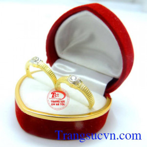 Nhẫn cưới vàng tây đẹp