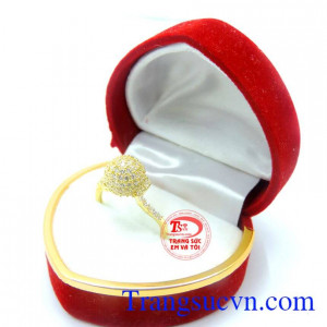 Nhẫn nữ vàng tây được thiết kế tinh tế. Nhẫn nữ đính đá quý vàng 10k