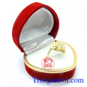 Chất lượng vàng đảm bảo. Nhẫn nữ mặt trái tim vàng 10k