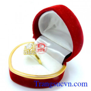 Nhẫn nữ món quà ý nghĩa đeo hợp thời trang. Nhẫn nữ vàng đính kim cương 5 ly