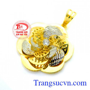 Hoa tình yêu biểu tượng của đôi lứa trung thành trong hạnh phúc gia đình cùng con cái.