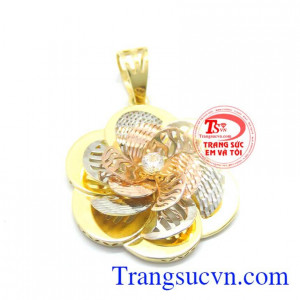 Mặt dây vàng hoa nhiều cánh đẹp. 