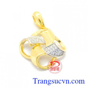 Mặt dây nữ vàng 10k đính đá chất lượng.