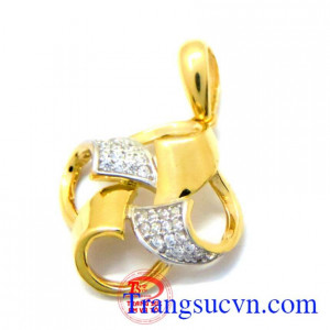 Bán mặt dây hoa vàng 10k đẹp, mặt dây chuyền nữ, chất lượng đảm bảo, chế tác tinh xảo.