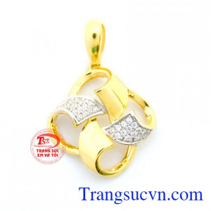 Mặt dây nữ vàng 10k đính đá sản phẩm trên toàn quốc.