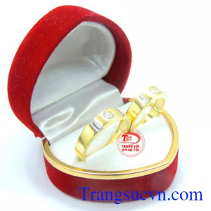 Nhẫn cưới vàng vàng tây đẹp sang trọng kinh tế cho đôi bạn trẻ