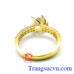 Thiết kế nhẫn nữ theo yêu cầu. Nhẫn nữ vàng 10k nữ tính