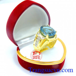 Chiếc Nhẫn nam topaz có giấy kiểm định đá quý và giấy kiểm định vàng kèm theo nhẫn nam topaz
