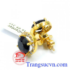 Đôi hoa tai saphire nữ dịu dàng đá thiên nhiên kết hợp vàng đeo hợp thời trang,chất lượng hoa tai vàng đảm bảo uy tín hàng đầu việt nam,hoa tai đẹp.