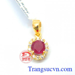 Mặt nữ ruby thiên nhiên thanh lịch, mặt dây chuyền nữ gắn đá quý ruby đỏ tím thiên nhiên đẹp, sang trọng hợp thời trang.