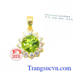 Mặt nữ vàng peridot thiên nhiên quý phái mặt vàng nữ tính cho phái đẹp.
