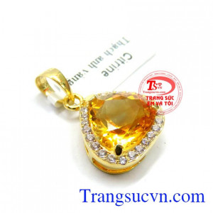 Mặt thạch anh vàng cho nữ mệnh Kim và Thổ dành cho nữ.