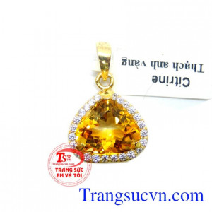 Mặt nữ thạch anh vàng bọc vàng 14k.