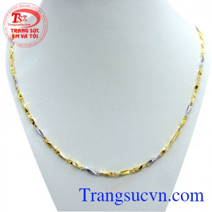 Chất lượng vàng đảm bảo cho chiếc dây chuyền luôn sáng bóng trên cổ bạn