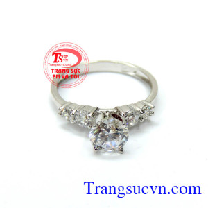 Nhẫn nữ vàng trắng 18k sáng bóng vàng trắng 18k đẹp. 