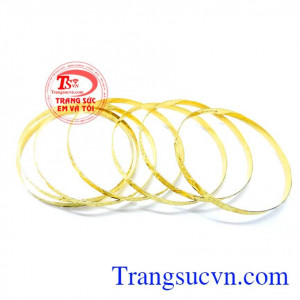 Vòng tuần nữ vàng dành cho phái đẹp