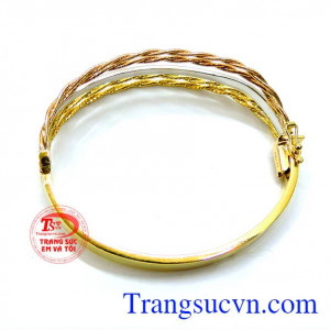 Vòng tay vàng tây với chất lượng đảm bảo hợp thời trang và món quà ý nghĩa hợp thời trang. Vòng tay nữ vàng quý phái