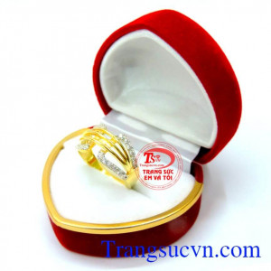 Nhẫn nữ vàng 10k hạnh phúc là nhẫn nữ phong cách Hàn.