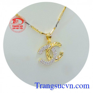 Bộ dây chuyền nữ vàng tinh tế đảm bảo chất lượng. Trang sức Em và Tôi bán hàng trên toàn quốc thanh toán tiện lợi an toàn uy tín hàng đầu. Bộ dây chuyền nữ vàng tinh tế