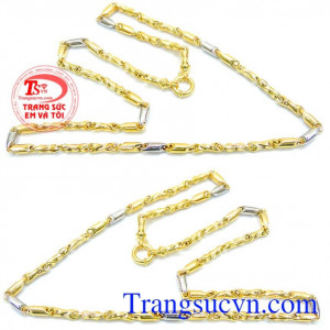 Dây chuyền nam đẹp sang trọng là dây chuyền vàng nam vừa dây chuyền nam nhỏ giá rẻ phù hợp túi tiền, chất lượng đảm vảo vàng 10k, bảo hành 6 tháng