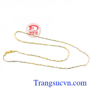 Dây chuyền vàng sáng bóng