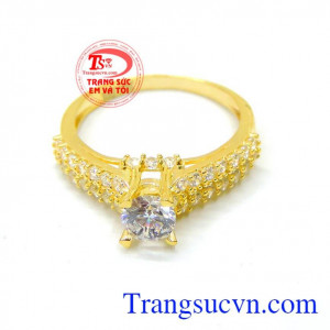 Nhẫn nữ vàng đính đá đẹp hiếc nhẫn vàng tây cho nữ chất lượng đảm bảo. 