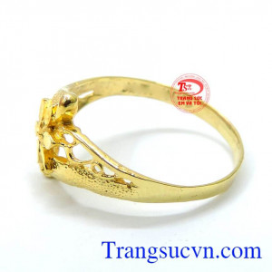 Chất lượng vàng được đảm bảo uy tín. Nhẫn nữ vàng hoa 6 cánh đẹp