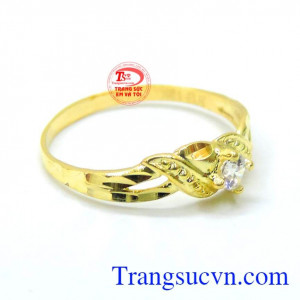 Thiết kế kiểu dáng đơn giản, mẫu mã đa dạng phong phú. Nhẫn nữ đính đá giá rẻ vàng 10k