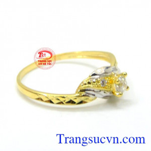 Nhẫn nữ đeo hợp thời trang. Nhẫn nữ đá kết kiểu giáng mới lạ