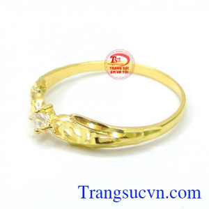 Món quà ý nghĩa dành tặng cho người mình yêu thương. Nhẫn nữ vàng tây ngọt ngào