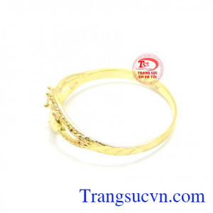 Thích hợp làm quà tặng, đồ lưu niệm. Nhẫn nữ vàng đẹp quý phái