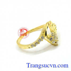 Chất lượng vàng đảm bảo, Uy tín khách hàng bình chọn nhiều năm. Nhẫn nữ vàng đá kiểu đẹp