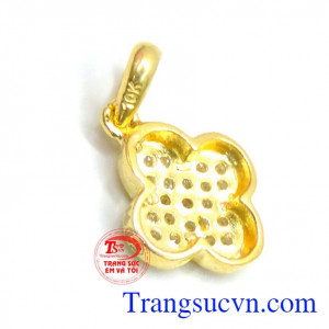 Mặt vàng nữ hoa kết đá đẹp