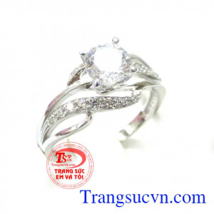 Nhẫn nữ vàng trắng đính đá đẹp