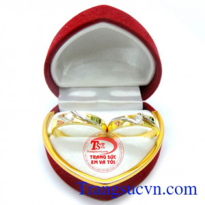 Nhẫn cưới tình yêu cao đẹp