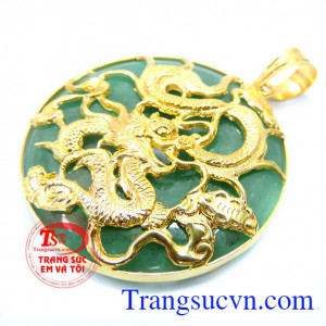 đeo phong thủy, Mặt dây jadeite bọc rồng vàng 10k mang lại may mắn tiền tài