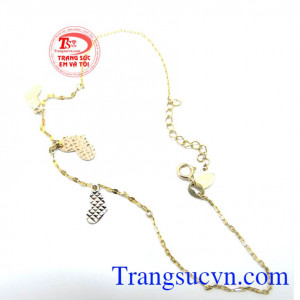 Lắc chân trái tim tặng phái đẹp