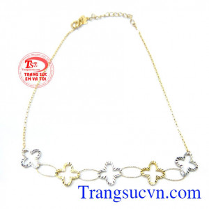 Lắc chân nữ hoa 4 cánh quý phái là món quà ý nghĩa nhất dành tặng phái nữ mang lại vẻ đẹp tinh túy thùy mi cho phái đẹp