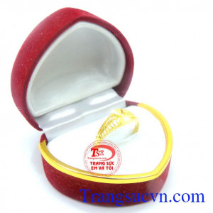 Nhẫn vàng nữ tính giá rẻ đẹp là nhẫn nữ vàng tây 10k thiết kế kiểu dáng Korea sang trọng quý phái. 