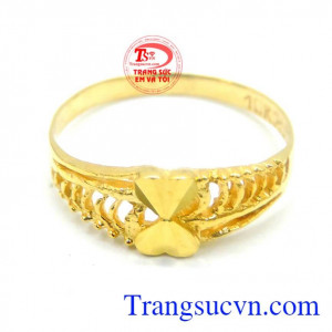 Nhẫn nữ đẹp, tinh tế, là món quà ý nghĩa cho người phụ nữ của bạn. Nhẫn vàng nữ tính giá rẻ