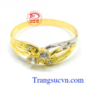 Đeo hợp thời trang,Uy tín được khách hàng bình chọn. Nhẫn nữ thời trang đẹp