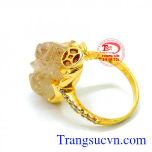 Bán sản phẩm nhẫn nữ tỳ hưu vàng tây chế tác tinh tế mang đến những đường nét sáng,bóng bền đẹp.